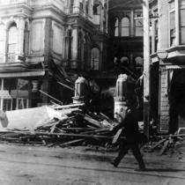 1906 earthquake devastation.