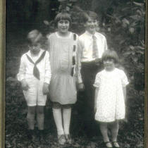 Sarah Locke Smith's grandchildren.