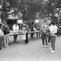 1986 y-Walk participants signing in
